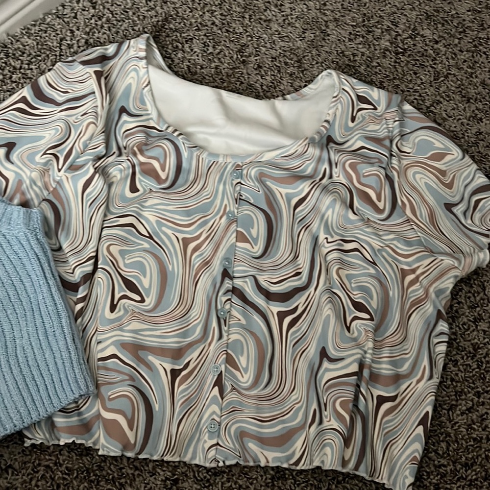 Like New sweater vest and crop top set